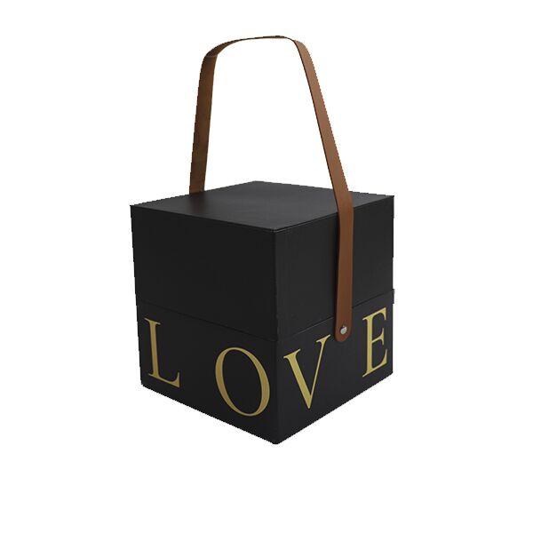 Подарункова коробка з ручкою LOVE чорна, L – 18,5х18,5х19 см — інтим товари DicKing Shop