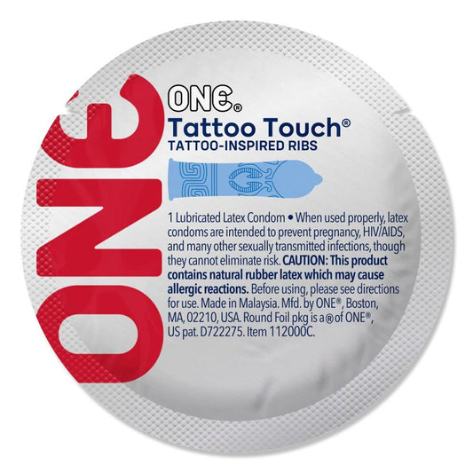 Презерватив ONE Tattoo Touch Blue, 1 шт, блакитний, з рельєфом у вигляді татуювання
